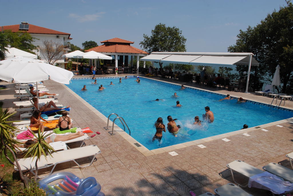 Hotel Camping Agiannis Makrygialos Bagian luar foto