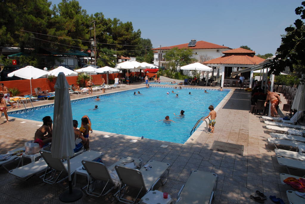 Hotel Camping Agiannis Makrygialos Bagian luar foto